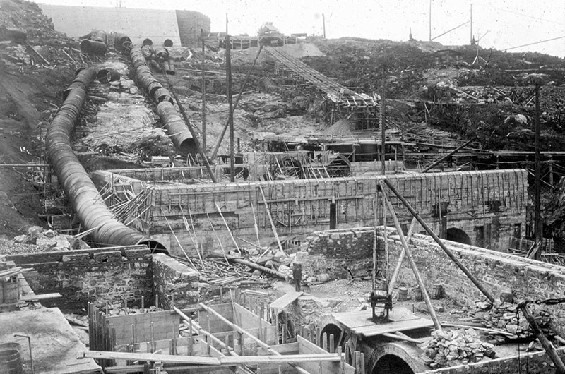 1900: building the foundations for the No 1 and N.A.C. generating stations