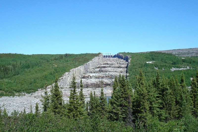 Photo of the spillway at the Robert-Bourassa generating station