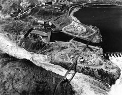 Début des travaux de contruction de la centrale de Shawinigan-3 au pied des chutes de Shawinigan