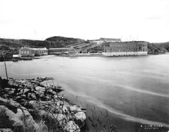 View of the Shawinigan hydroelectric complex and its four generating stations